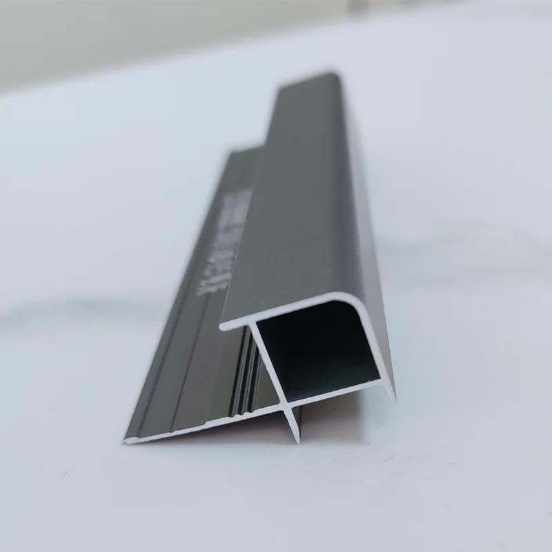 स्क्वायर बाह्य कुना ट्रिम